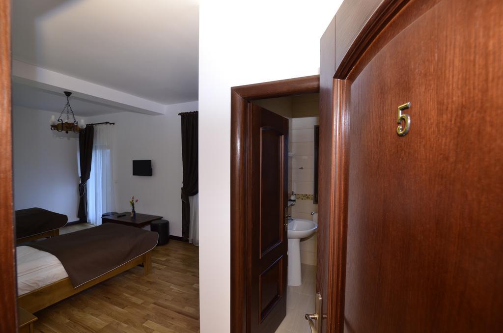 Pensiunea Agroturistica Eden Piatra Fântânele Extérieur photo