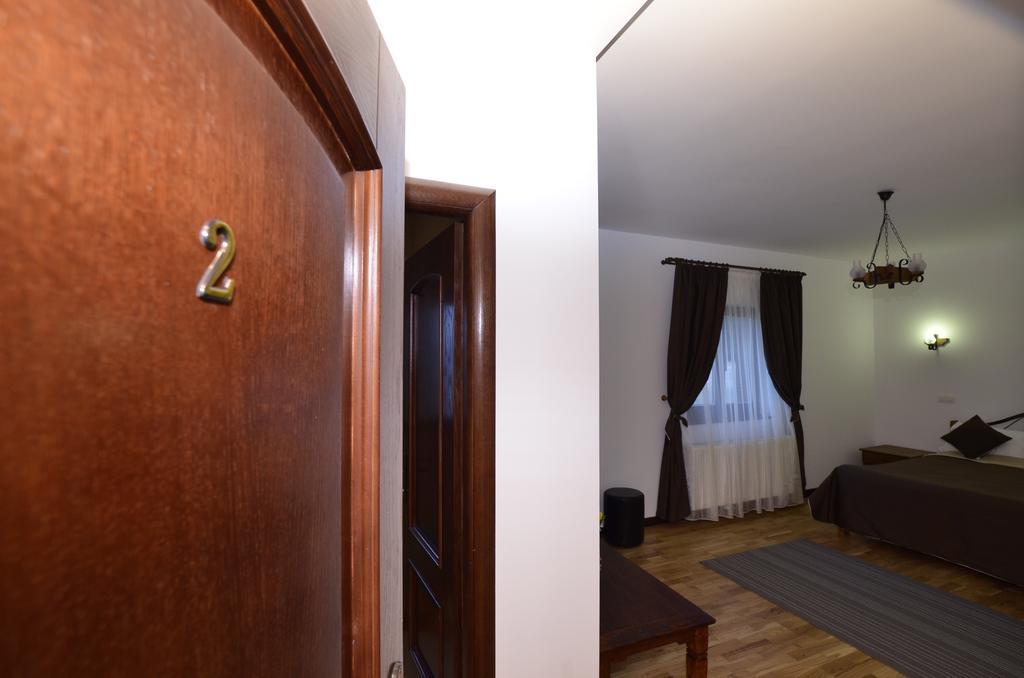 Pensiunea Agroturistica Eden Piatra Fântânele Extérieur photo