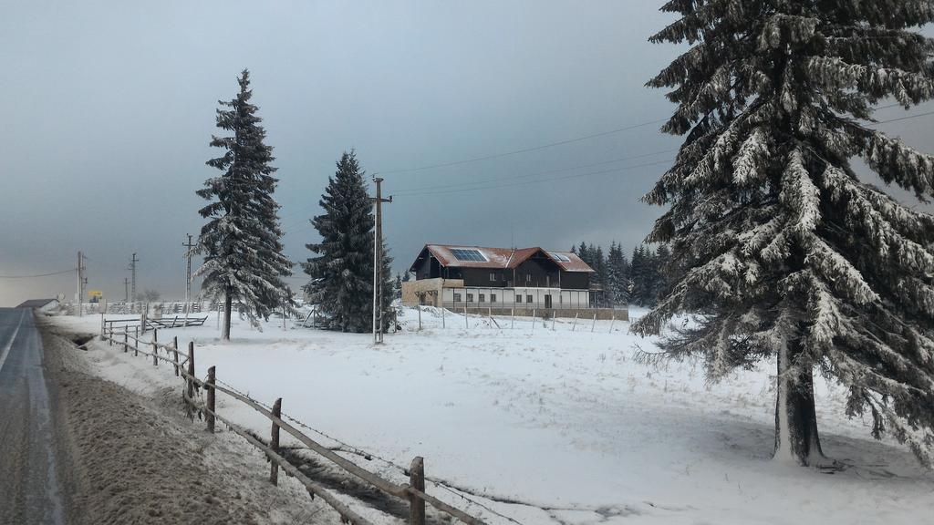Pensiunea Agroturistica Eden Piatra Fântânele Extérieur photo